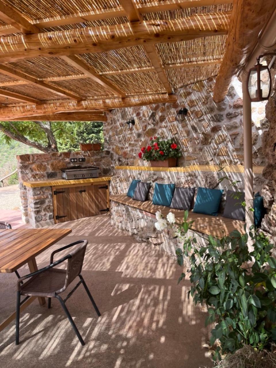 Chambres D'Hotes Gite Saint Roch Tuchan Exterior photo